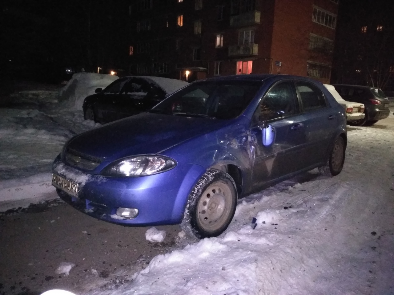 Столкновение в припаркованный автомобиль