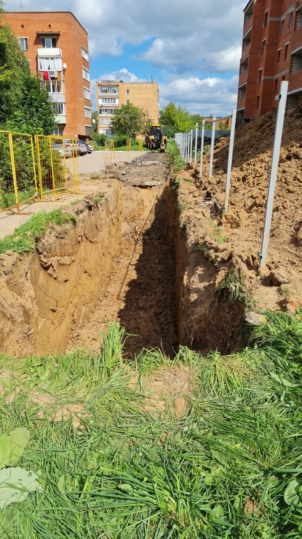 Началась реконструкция дома по ул. Сиреневый бульвар, 8Б